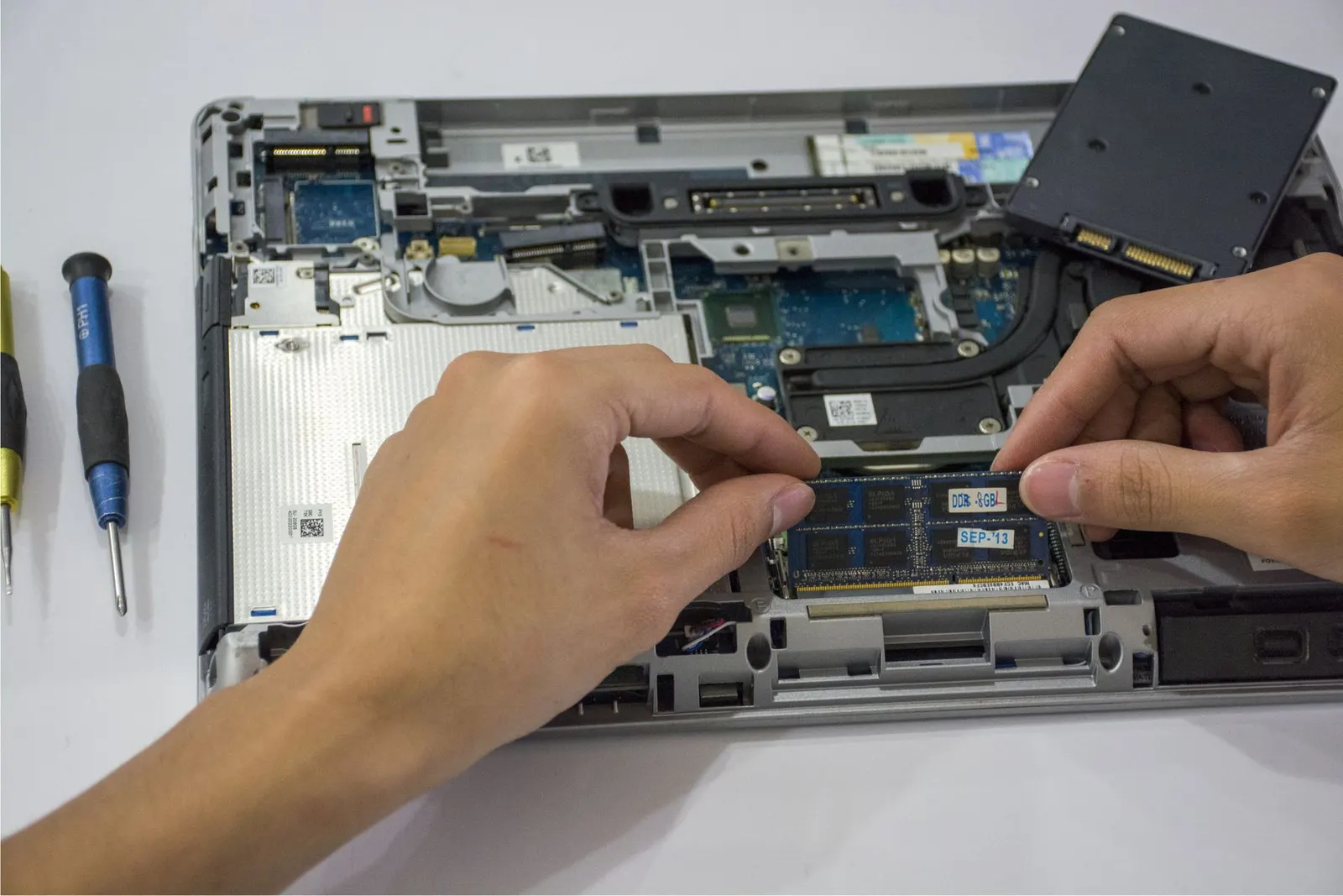 Laptop data recovery and repair in Kota at Prince Mobile Service Center