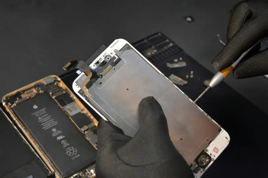Mobile Screen & Combo Replacement at Prince Mobile Service Center, Keshavpura, Kota