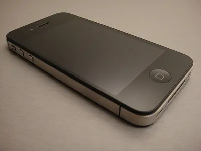iPhone 4S 32GB phone