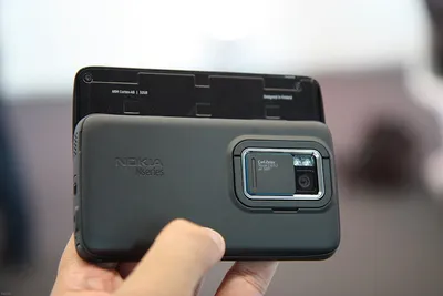 Nokia N900 phone