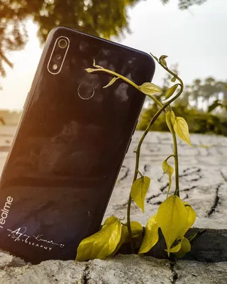 Realme 3 phone