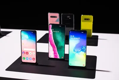 Samsung Galaxy S10 phone