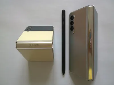 Samsung Galaxy Z phone
