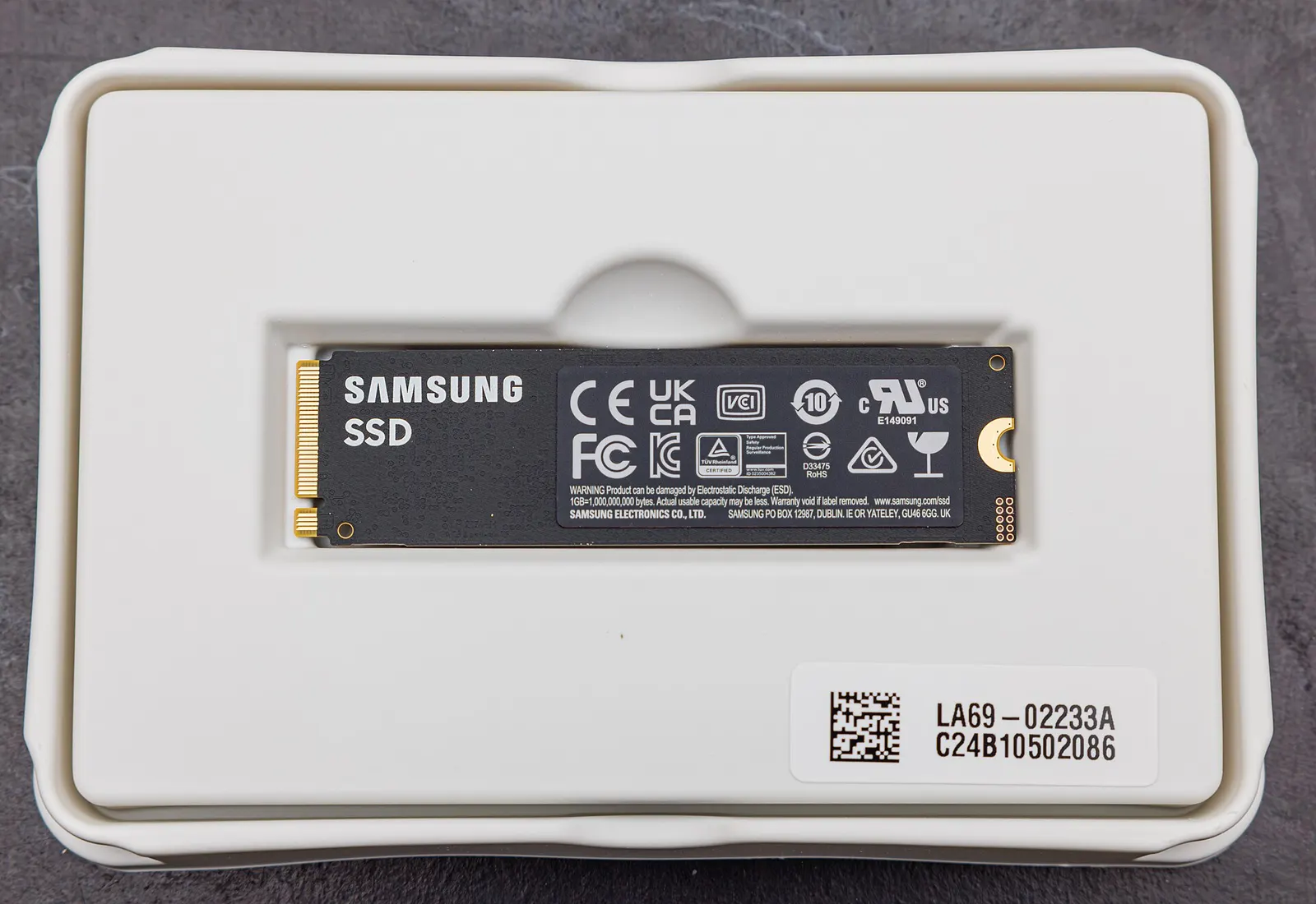 NVMe SSD drive